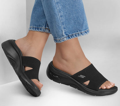 Skechers Women GO WALK Arch Fit 2.0 Sandal - Dakota