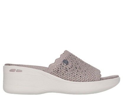 Skechers Women Martha Stewart: Pier-Lite - Light Essence