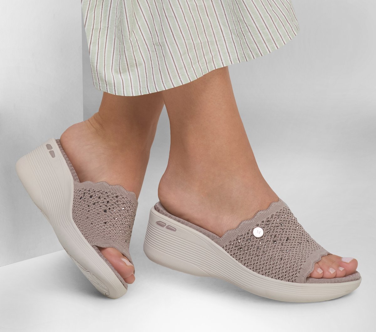 Skechers Women Martha Stewart: Pier-Lite - Light Essence