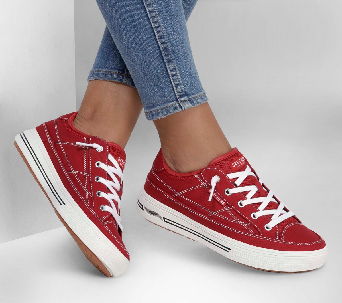 Skechers Women Arch Fit Arcade - Arcata