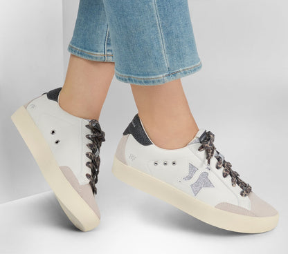 Skechers Women Strand Star - Fierce Statement