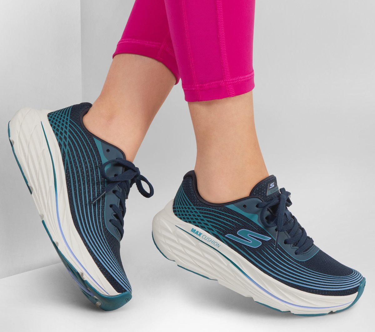 Skechers Women Max Cushioning Elite 3 - Valares