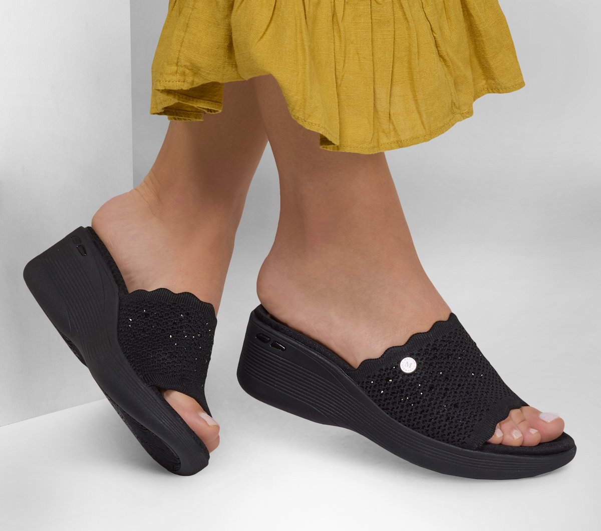 Skechers Women Martha Stewart: Pier-Lite - Light Essence