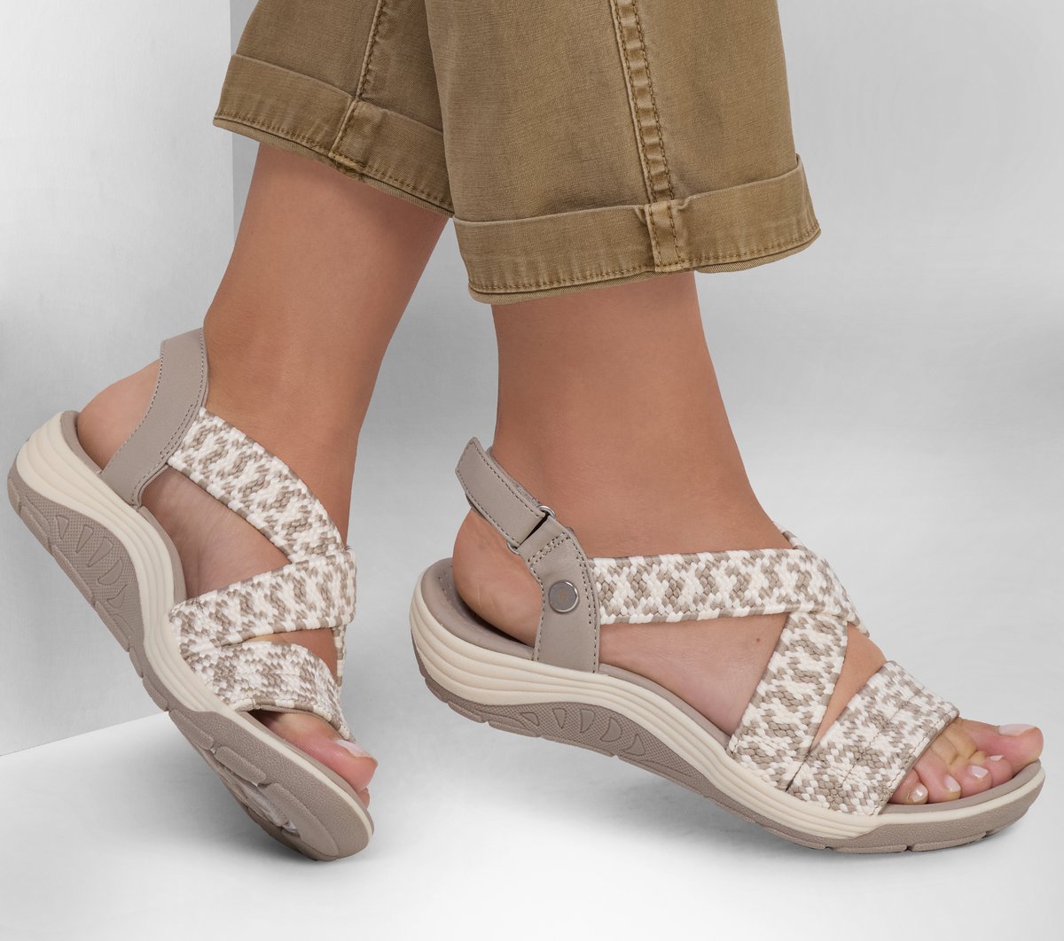 Skechers Women Martha Stewart: Reggae Cup - Coastal Trail