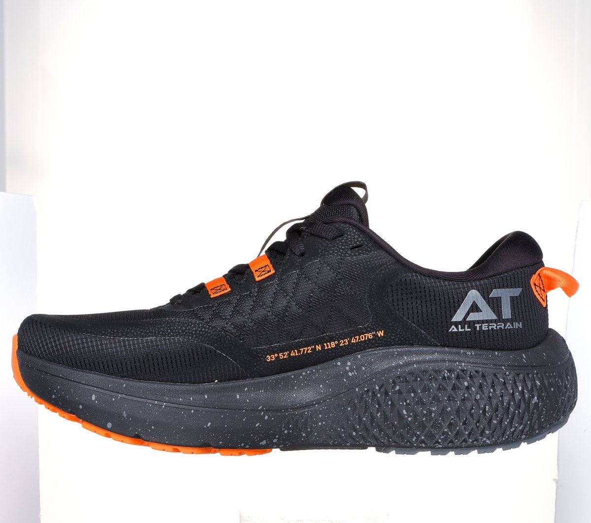 Skechers Men GO RUN Supersonic Max A/T